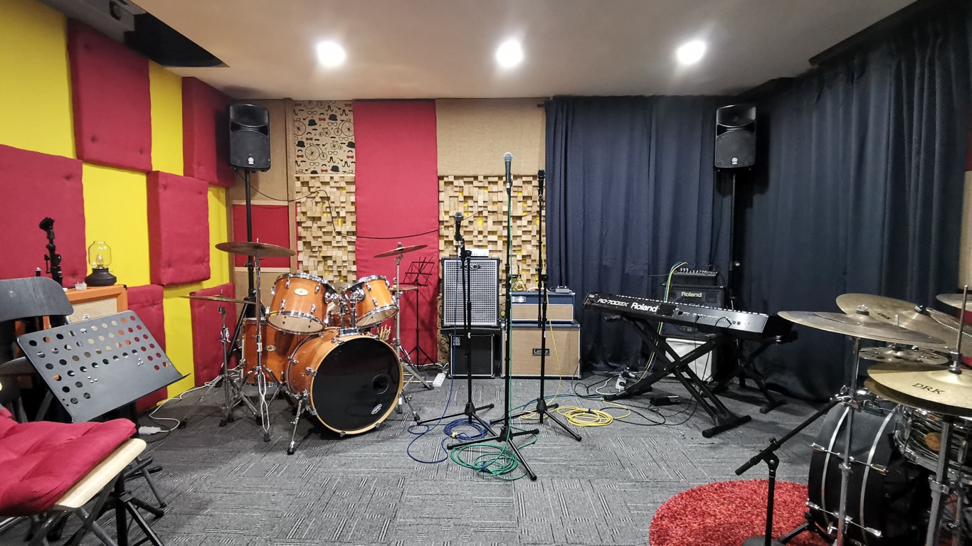 Rent Music Venues or Recording Studios in Singapore! GetSpaces Rent